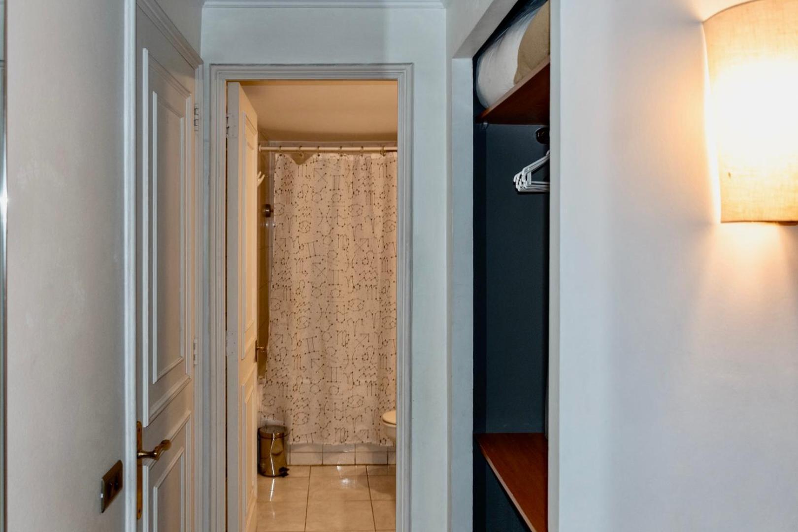 Departamento Para 2 Con Piscina Las Condes * Santiago